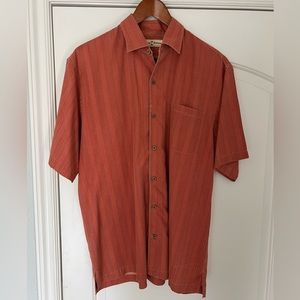 Tommy Bahama Silk Aloha Shirt, lightly worn, excellent condition, Large